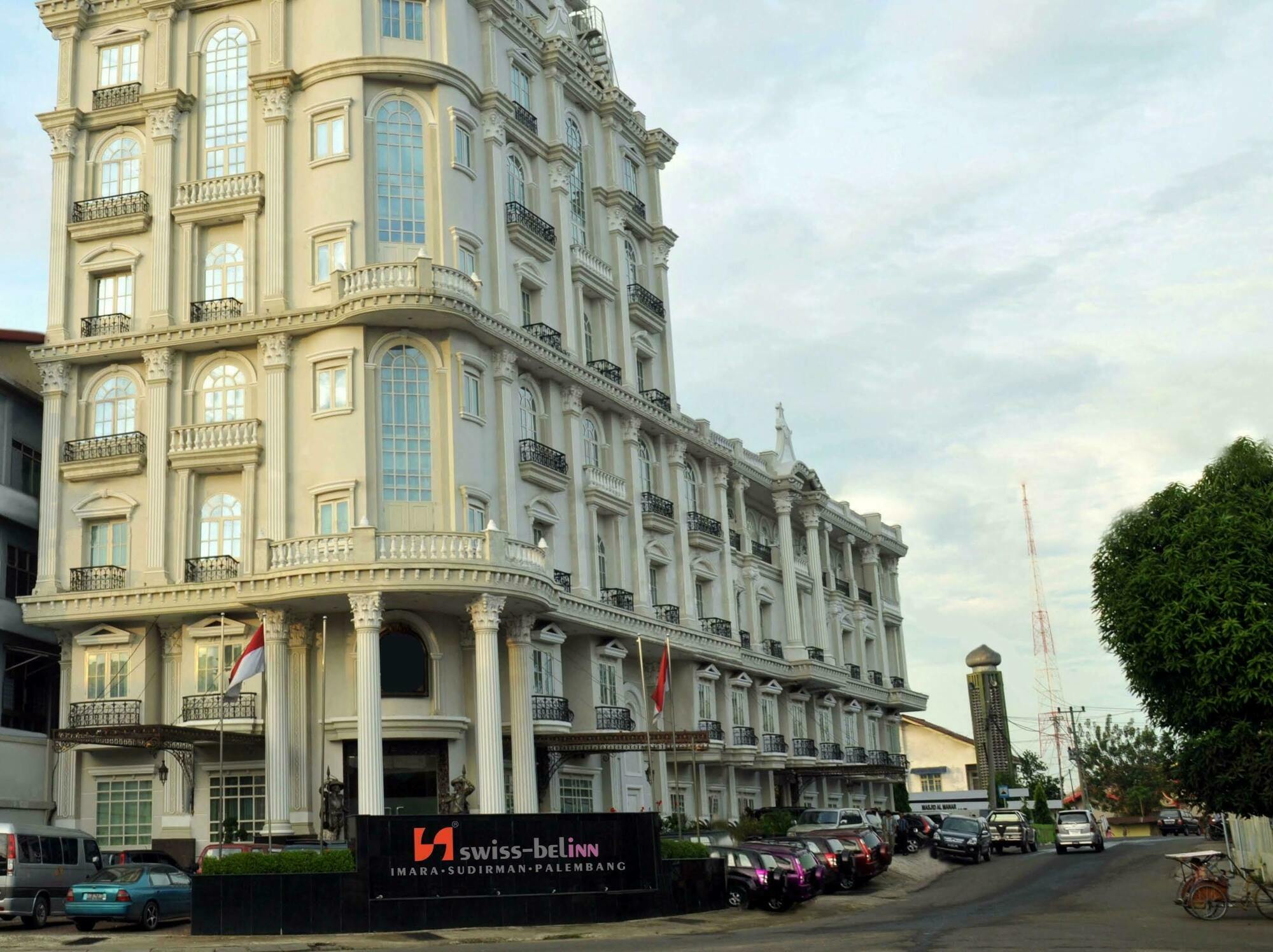Capital O 1128 Hotel Imara 팔렘방 외부 사진