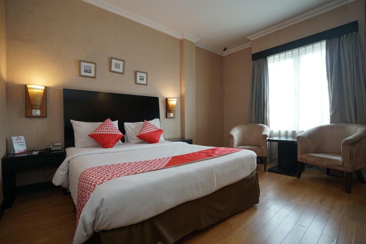 Capital O 1128 Hotel Imara 팔렘방 외부 사진