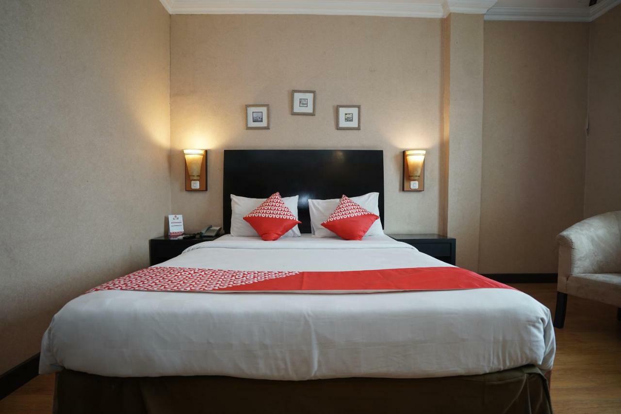 Capital O 1128 Hotel Imara 팔렘방 외부 사진