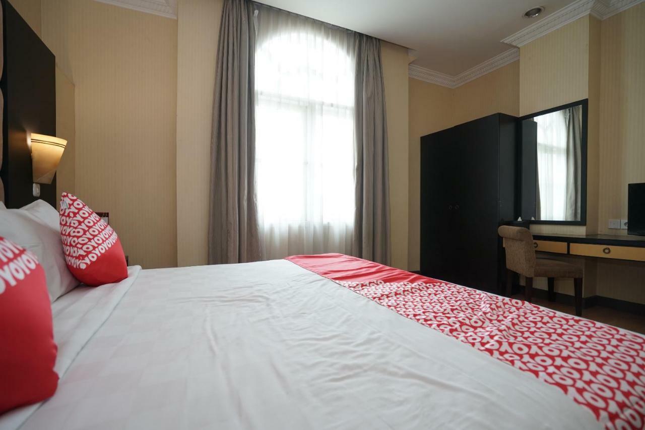 Capital O 1128 Hotel Imara 팔렘방 외부 사진