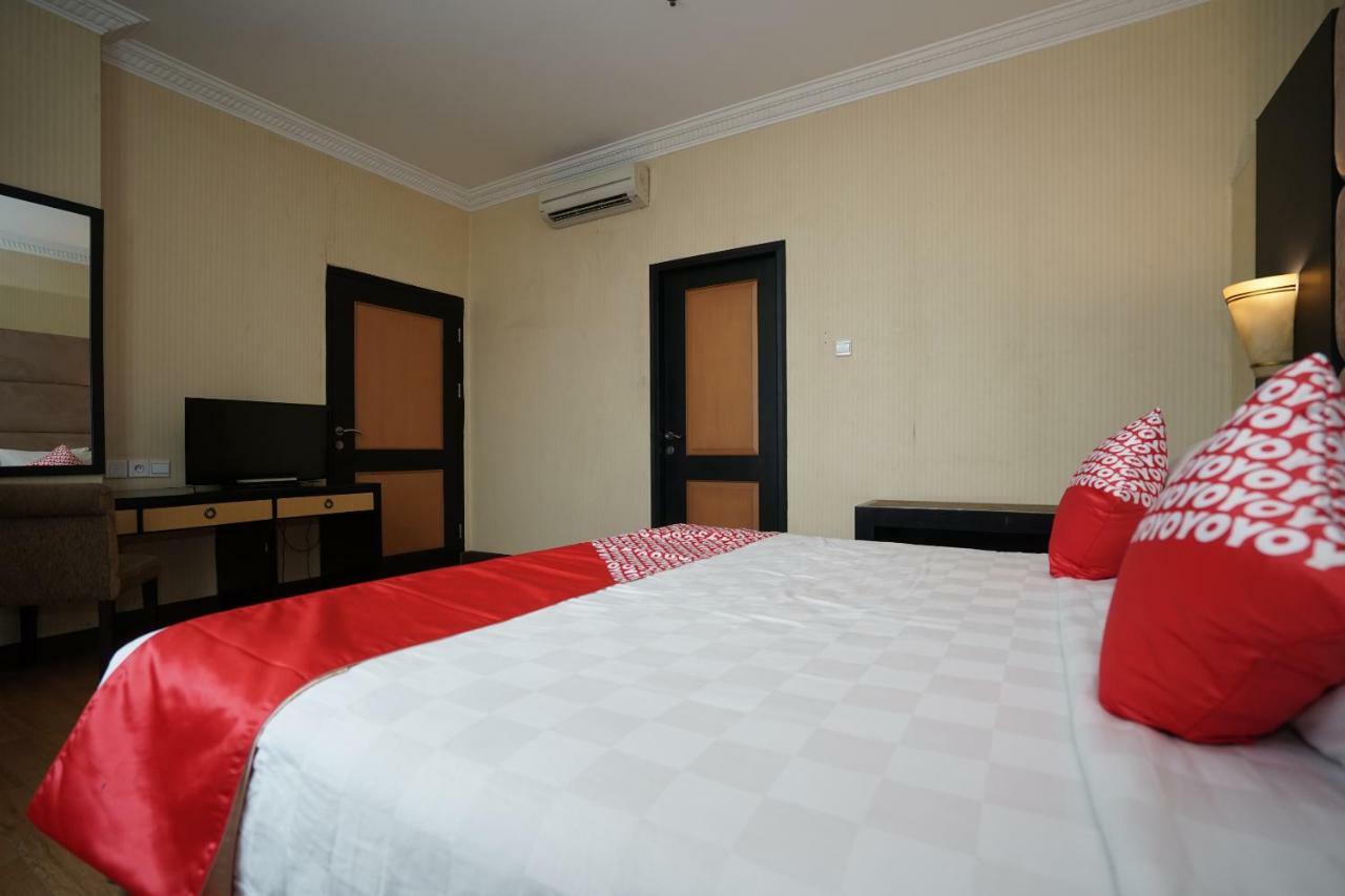 Capital O 1128 Hotel Imara 팔렘방 외부 사진