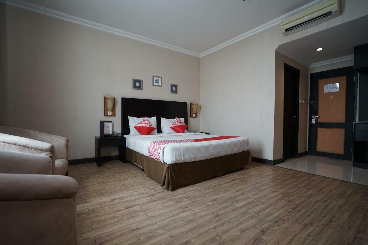 Capital O 1128 Hotel Imara 팔렘방 외부 사진