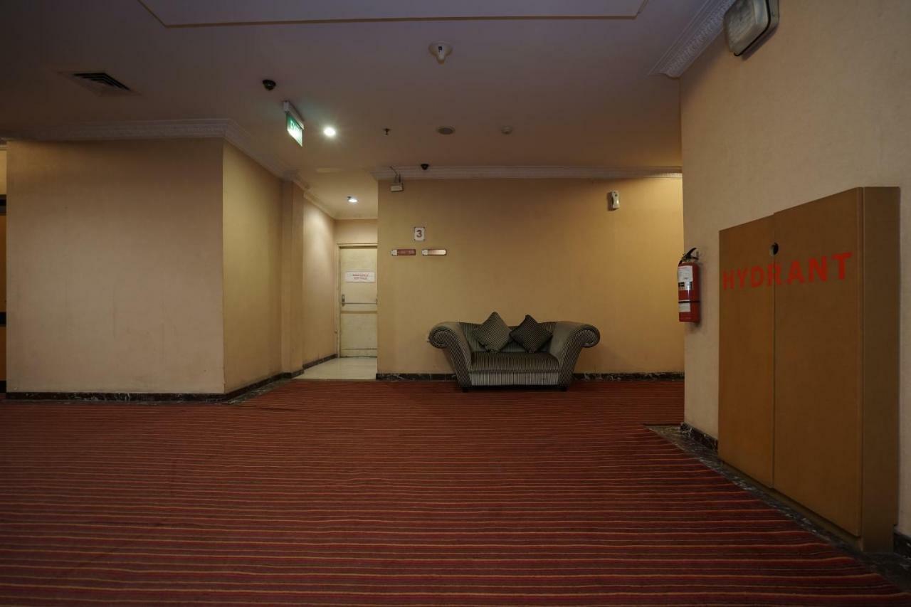 Capital O 1128 Hotel Imara 팔렘방 외부 사진